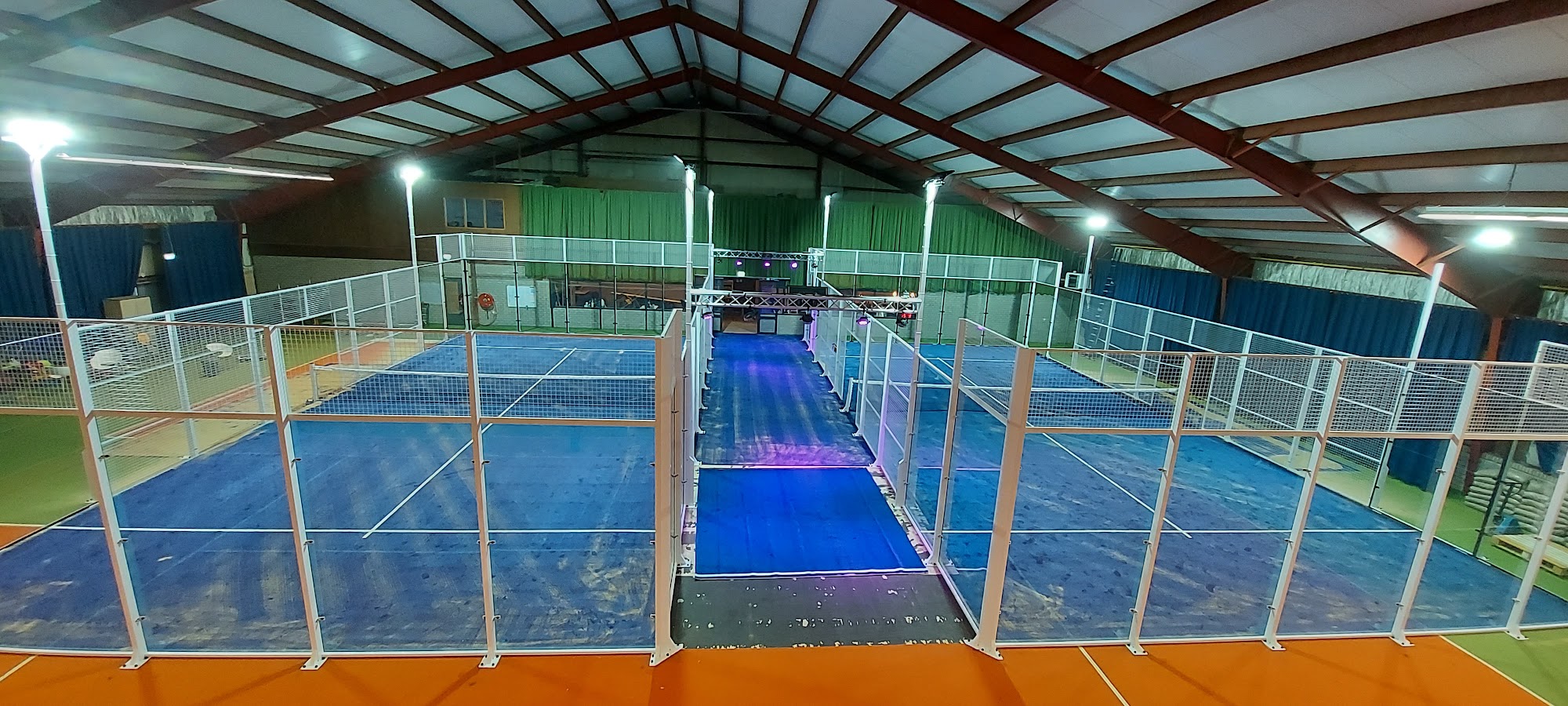 Padel & Tennis Plaza Tiel 3