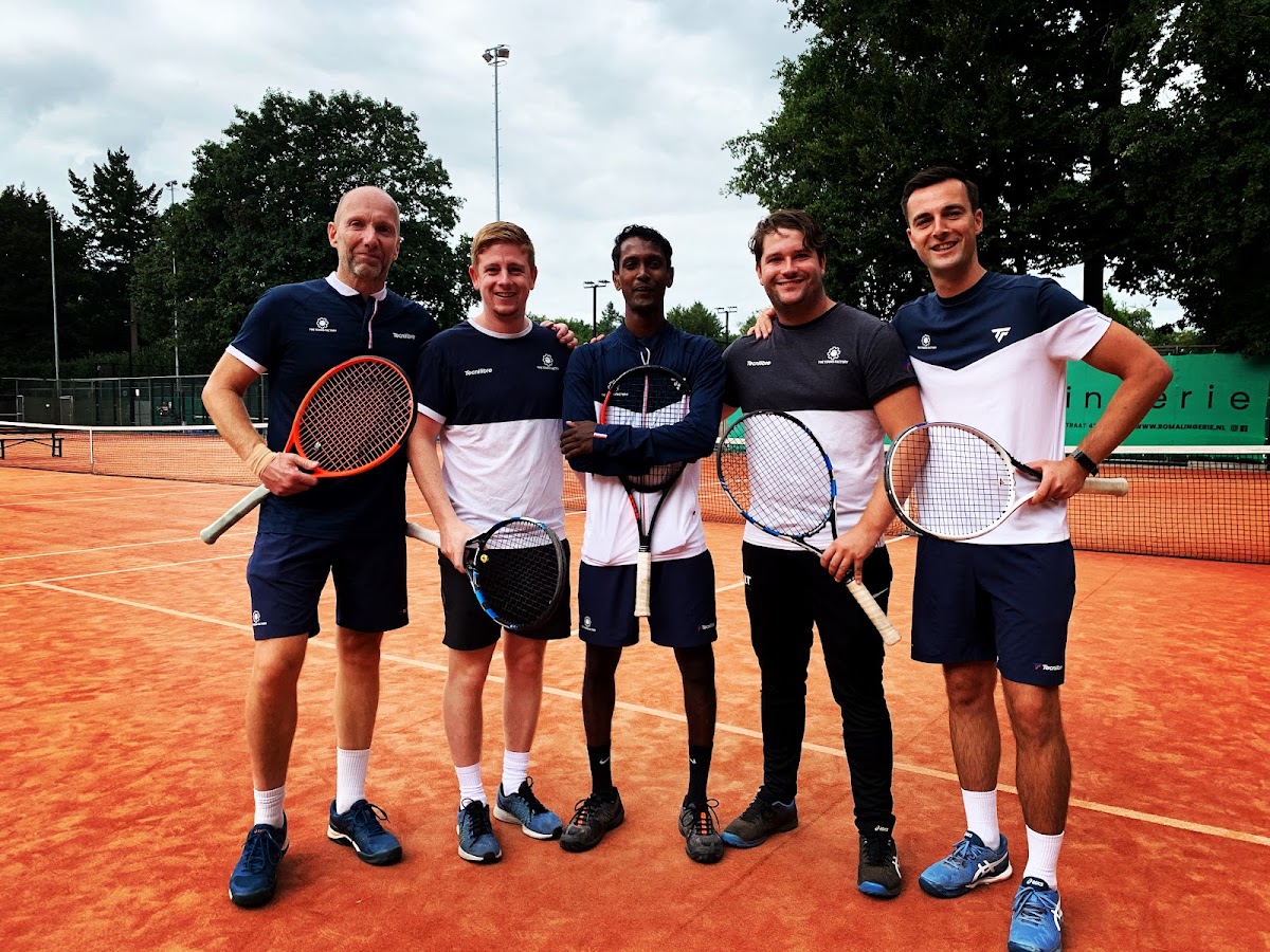 Tennis & Padel Factory | Tennislessen en padelclinics | Tennisles Zeist | Tennisles Soest 3