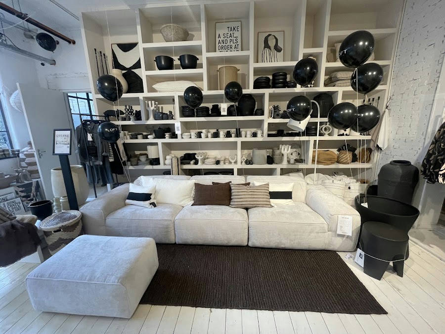 LOFT the Store | Interior & Fashion