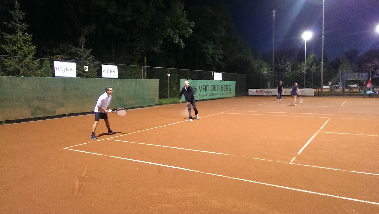 Tennis- en padelvereniging Uitwijk 🎾🥎 3