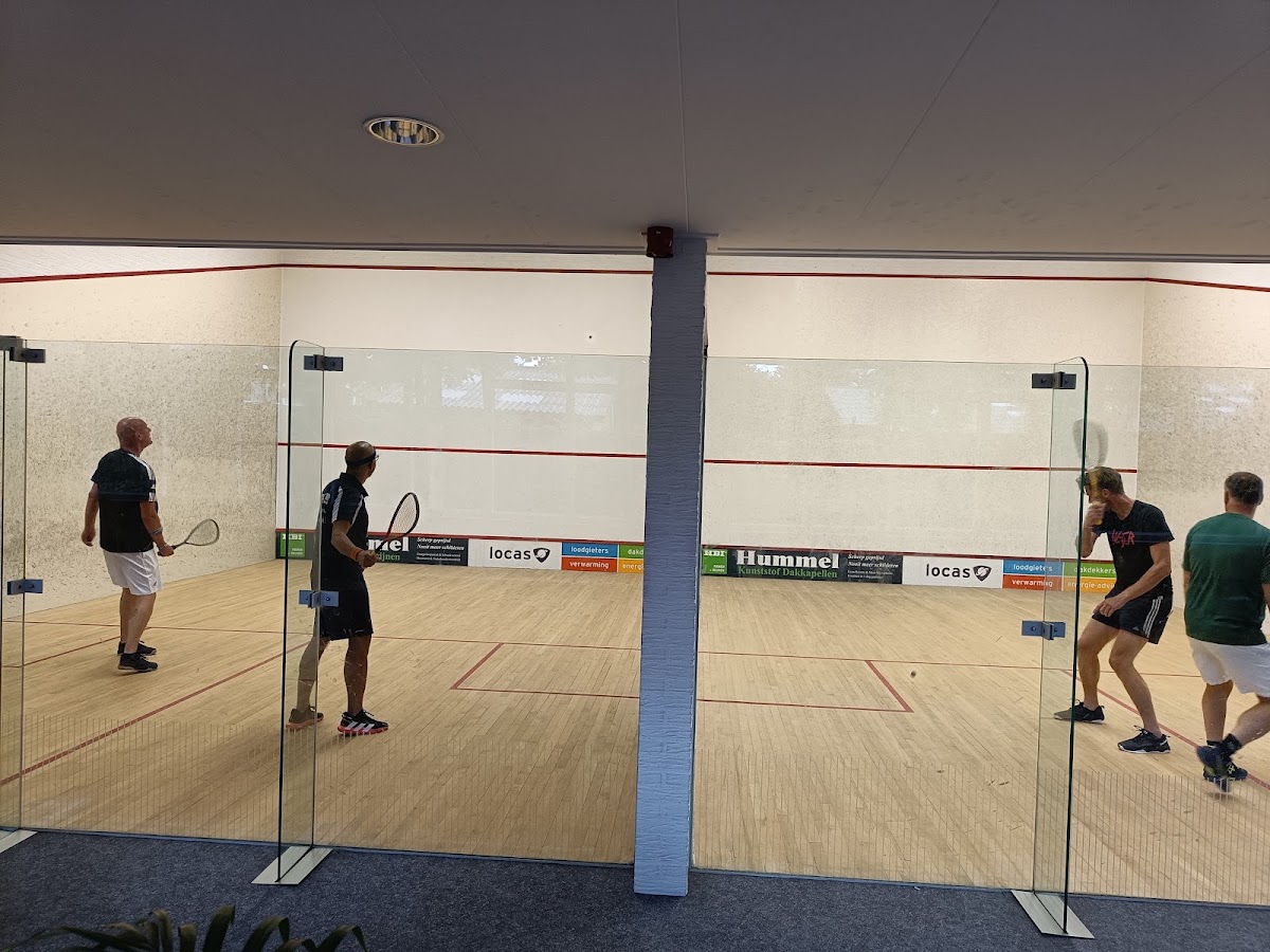 Peakz Padel Heemskerk Kerkweg 2
