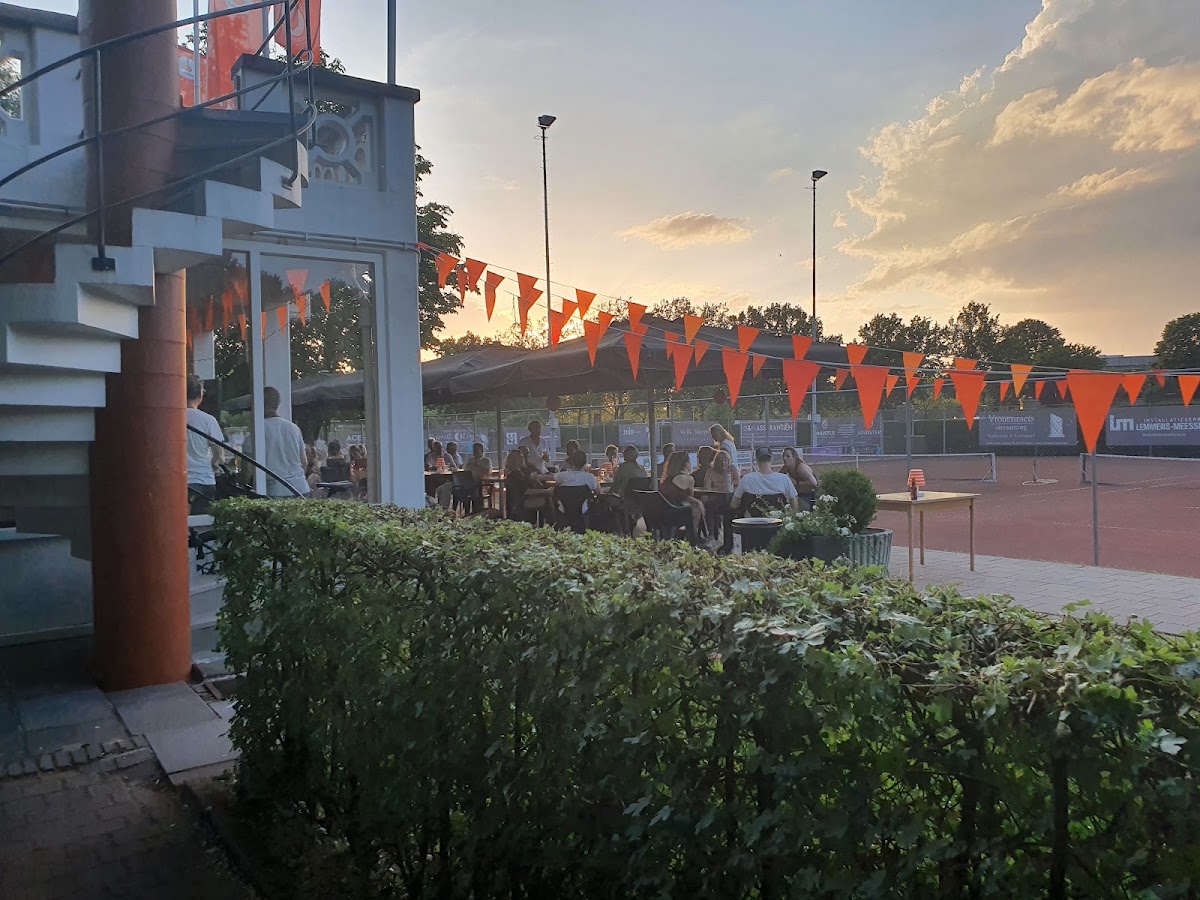 Tennisvereniging Oranje Nassau 3
