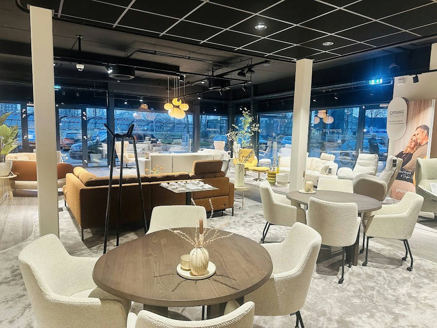Meubelwinkel Prominent Dordrecht | Relaxstoelen | Sta-op stoelen | Banken