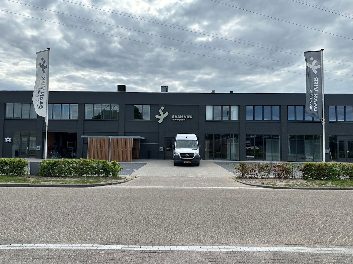 Baan Vier Padel