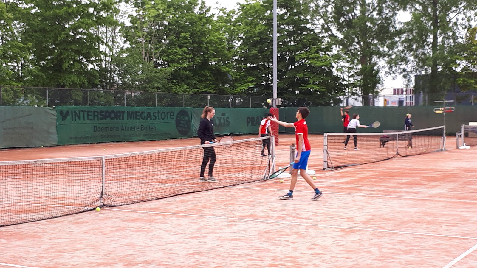 Tennis- en Padelvereniging Het Nieuwe Land | Almere 🎾🥎