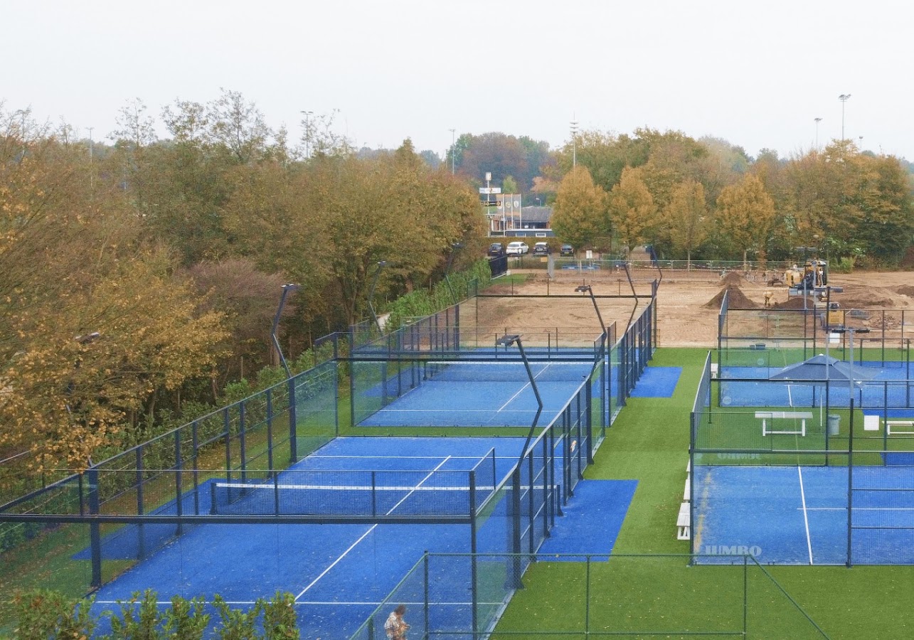 Worldpadel - Specialist in aanleggen van padelbanen